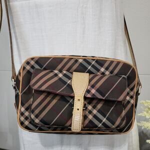 Authentic Burberry London Blue Label Label Nova Check Crossbody Bag Purse